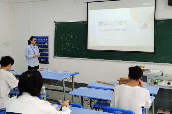 beat365举办2023年春季学期教师公开课听